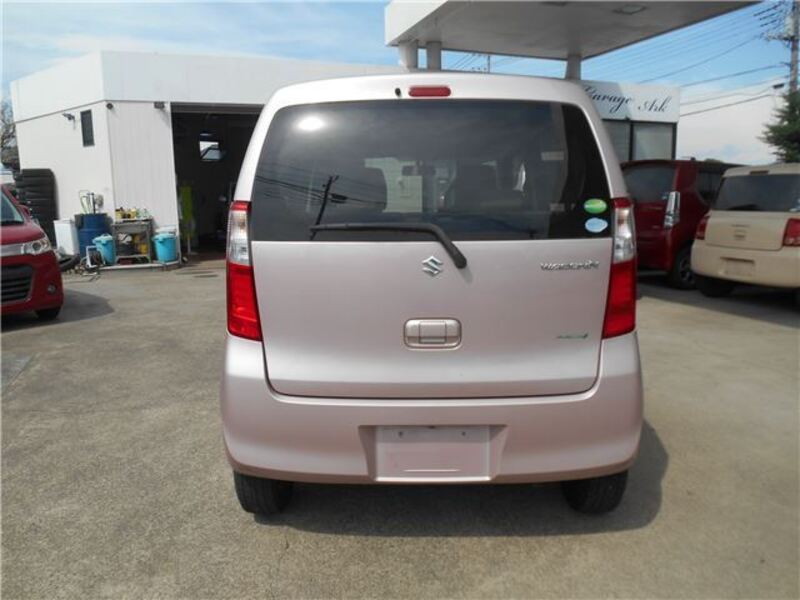 WAGON R