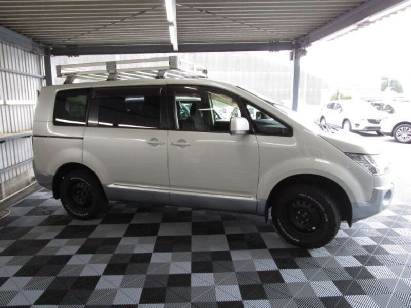 DELICA D5