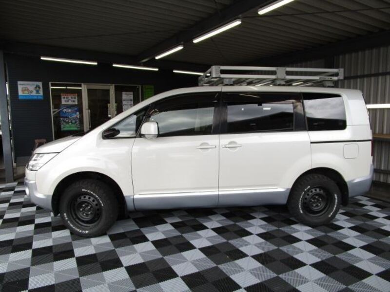 DELICA D5