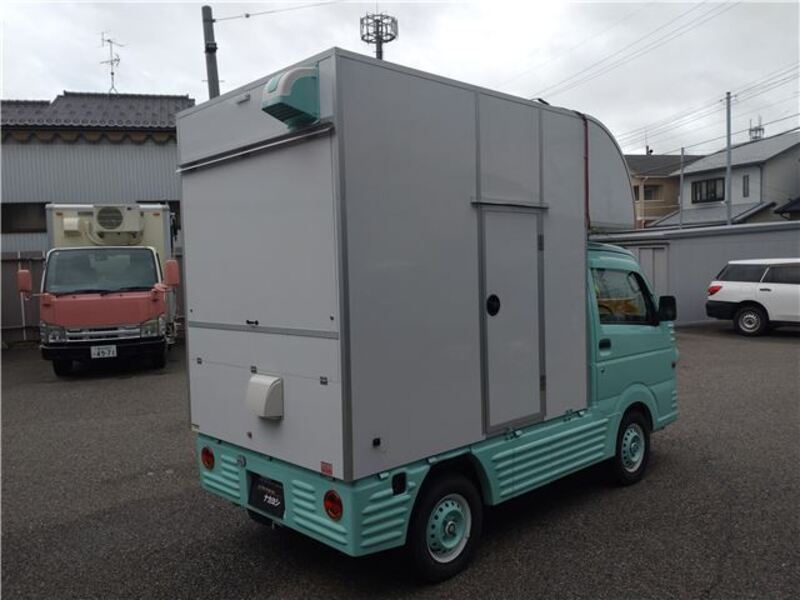 CARRY TRUCK