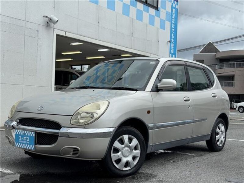 TOYOTA DUET