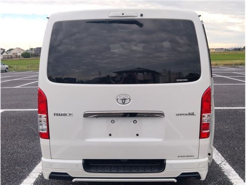 HIACE VAN
