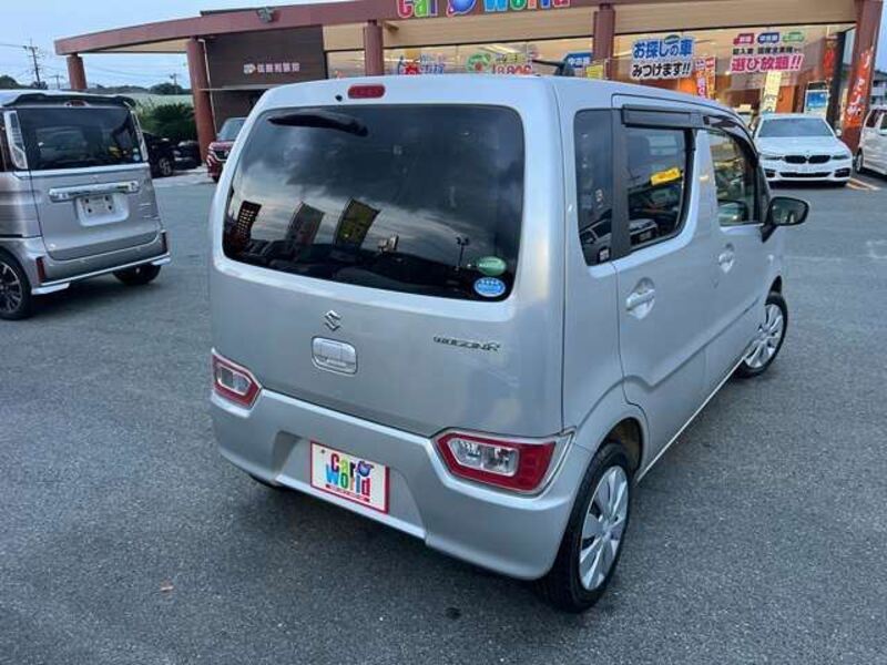 WAGON R