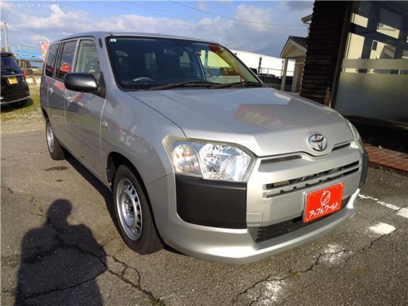 TOYOTA SUCCEED VAN