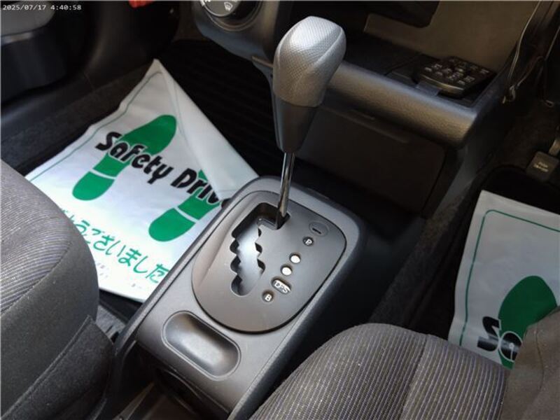 SUCCEED VAN