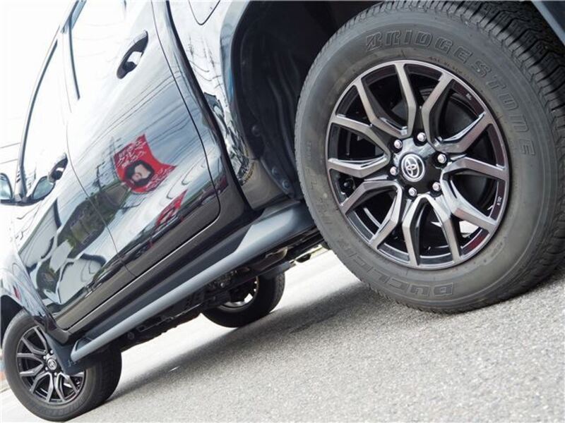 HILUX