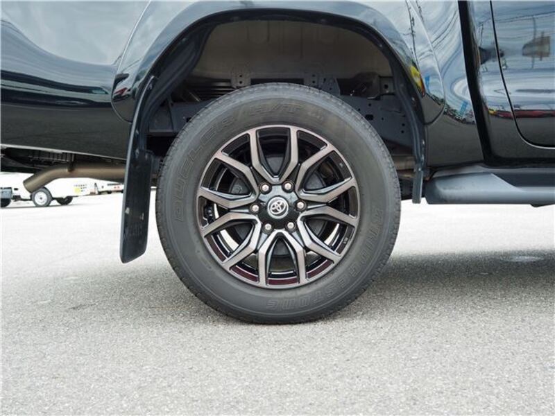 HILUX