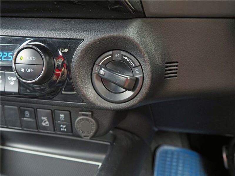 HILUX