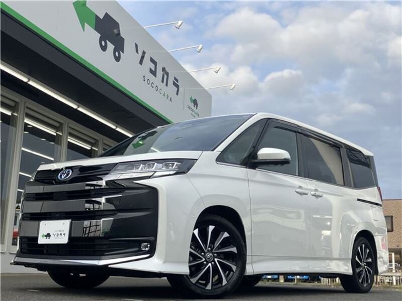 TOYOTA NOAH
