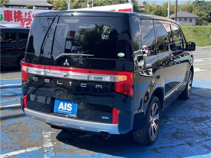 DELICA D5