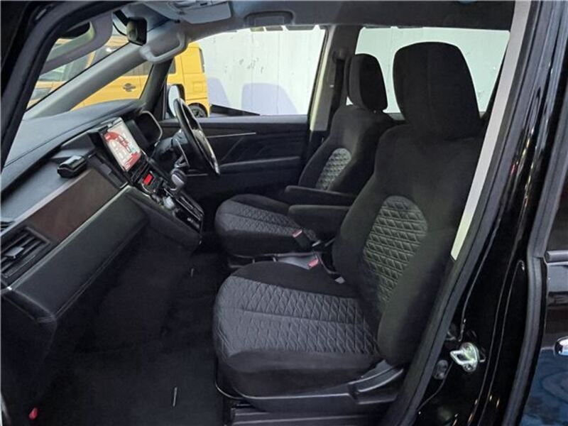DELICA D5