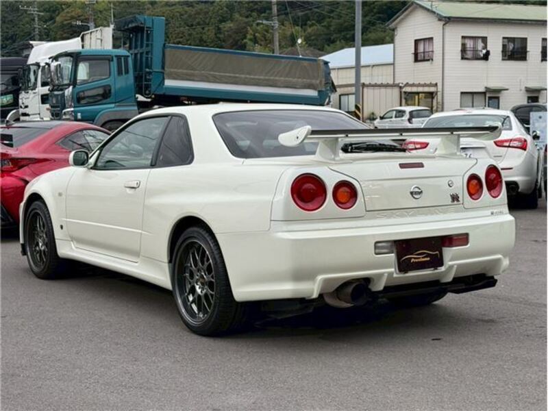 SKYLINE