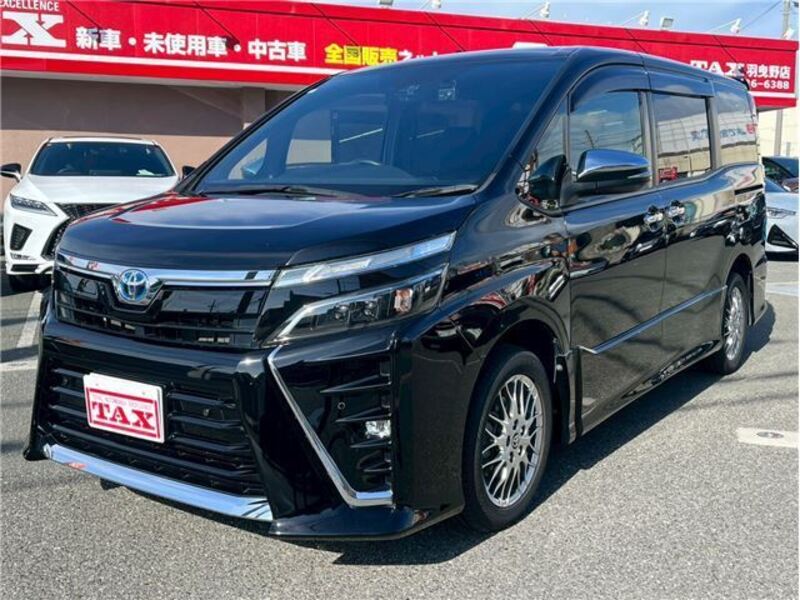 TOYOTA VOXY
