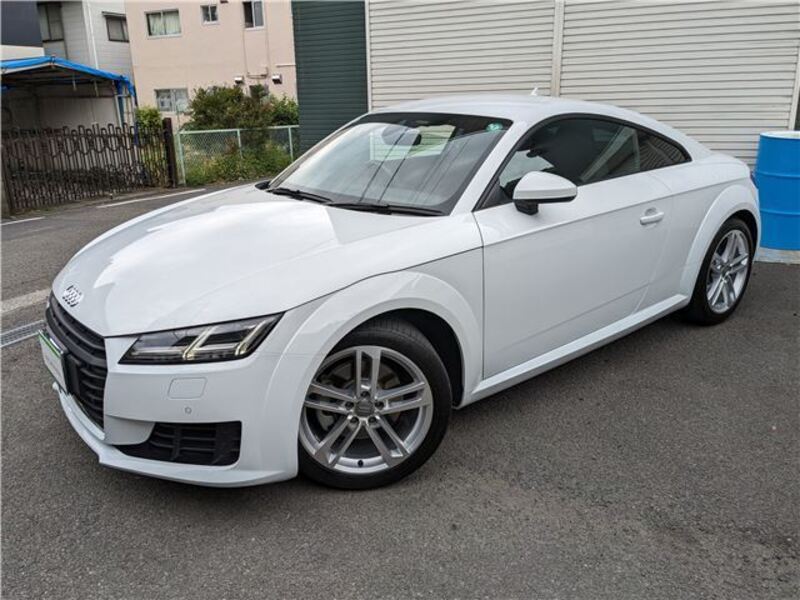 AUDI TT