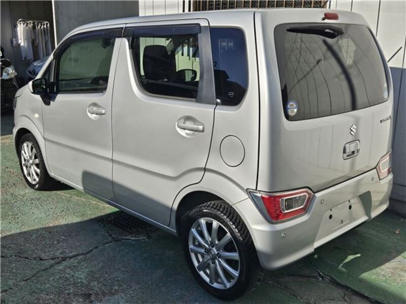 WAGON R