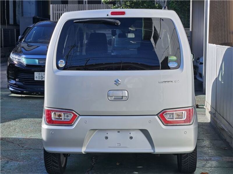 WAGON R
