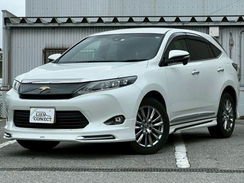 TOYOTA HARRIER