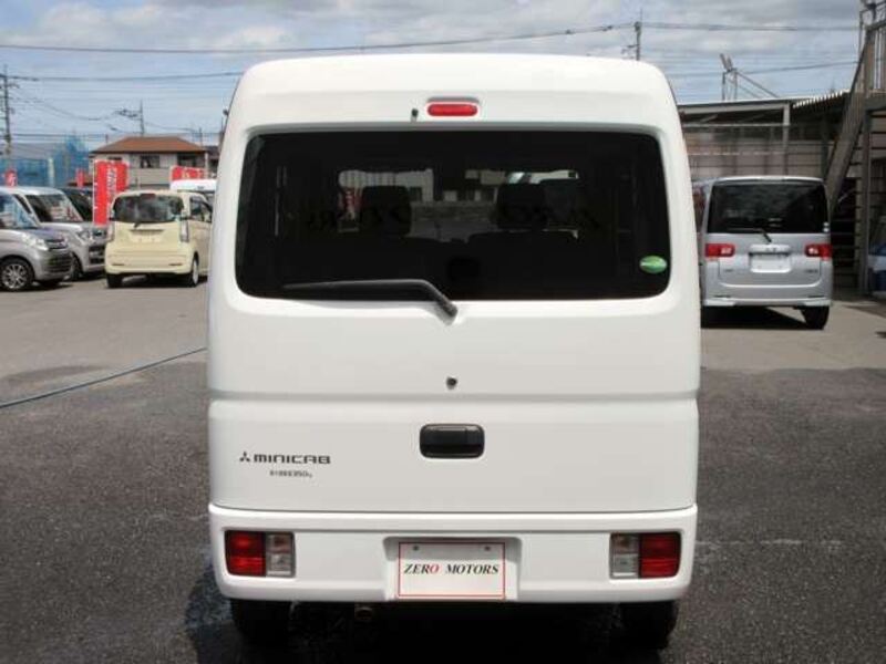 MINICAB VAN