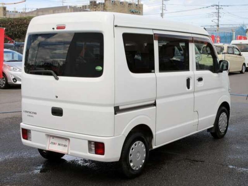 MINICAB VAN