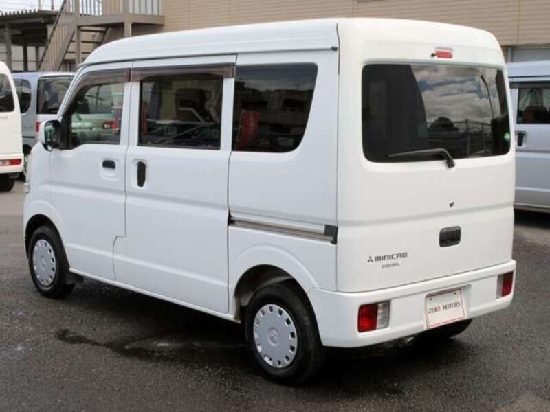 MINICAB VAN