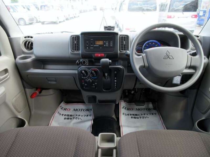 MINICAB VAN