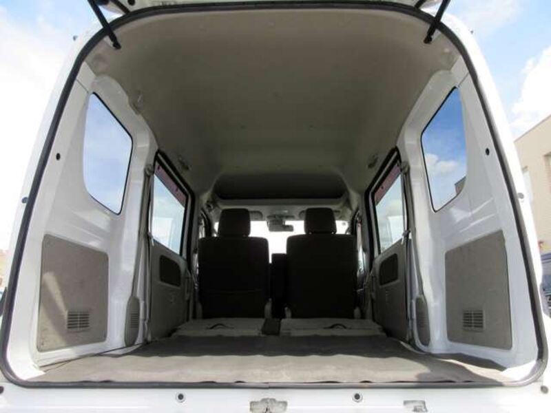 MINICAB VAN