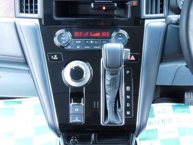 DELICA D5