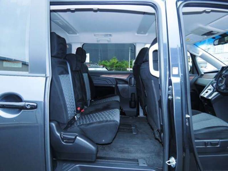 DELICA D5