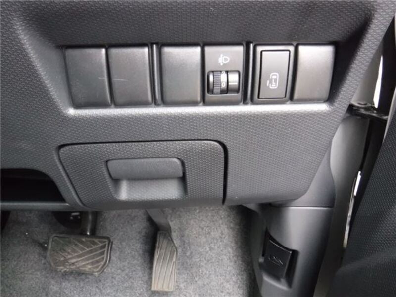 DELICA D2