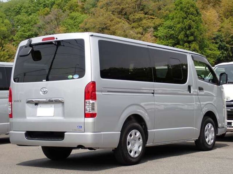 HIACE VAN