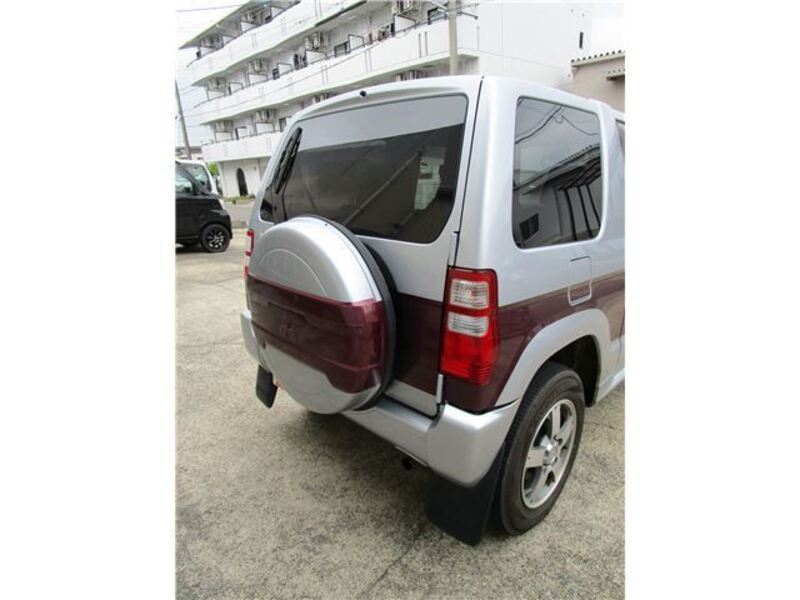 PAJERO MINI