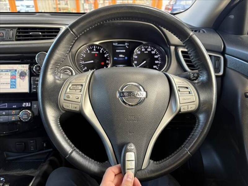 X-TRAIL