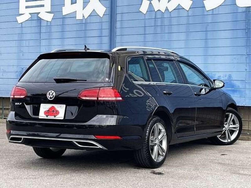 GOLF VARIANT