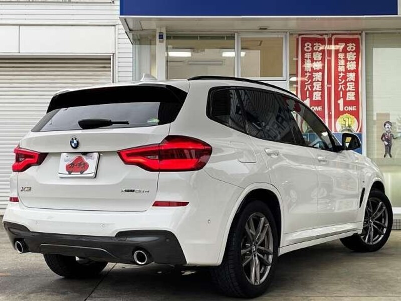 X3
