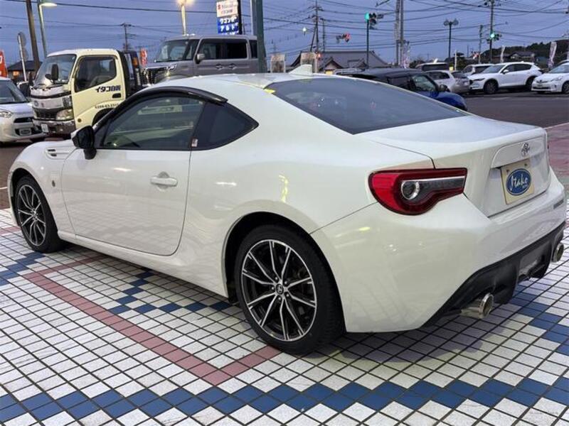 86