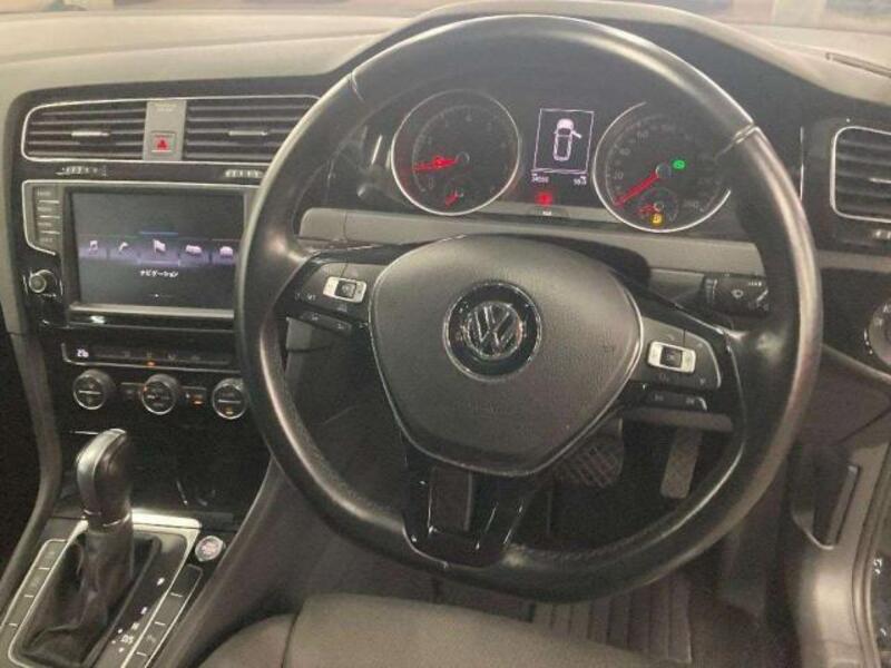 GOLF VARIANT