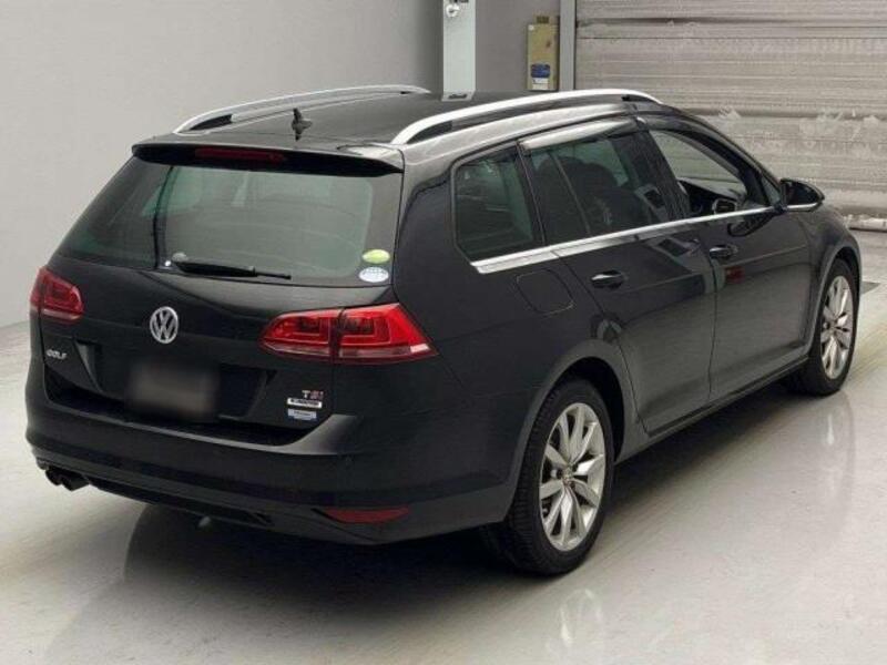 GOLF VARIANT