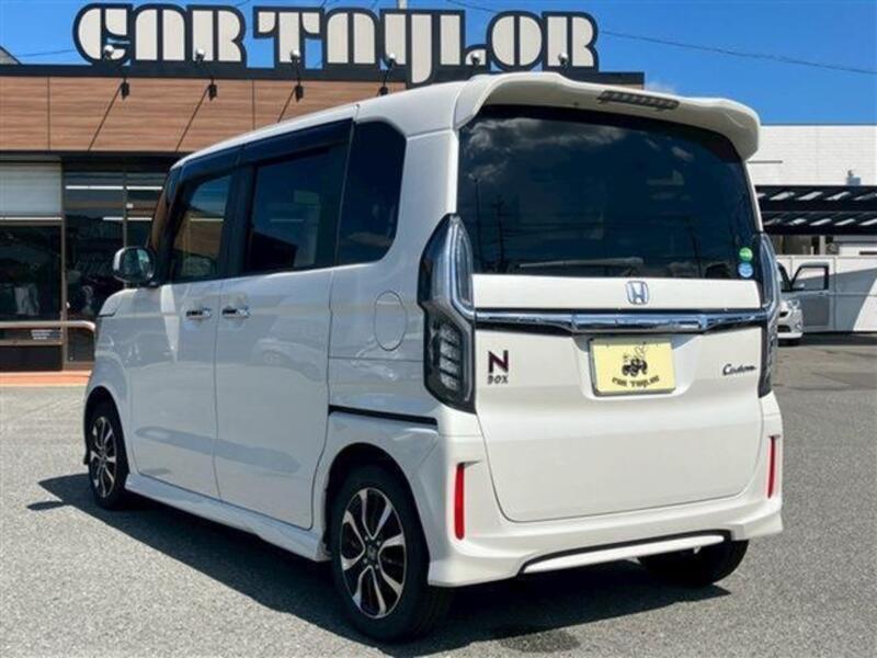 N BOX CUSTOM