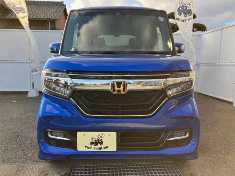 N BOX CUSTOM