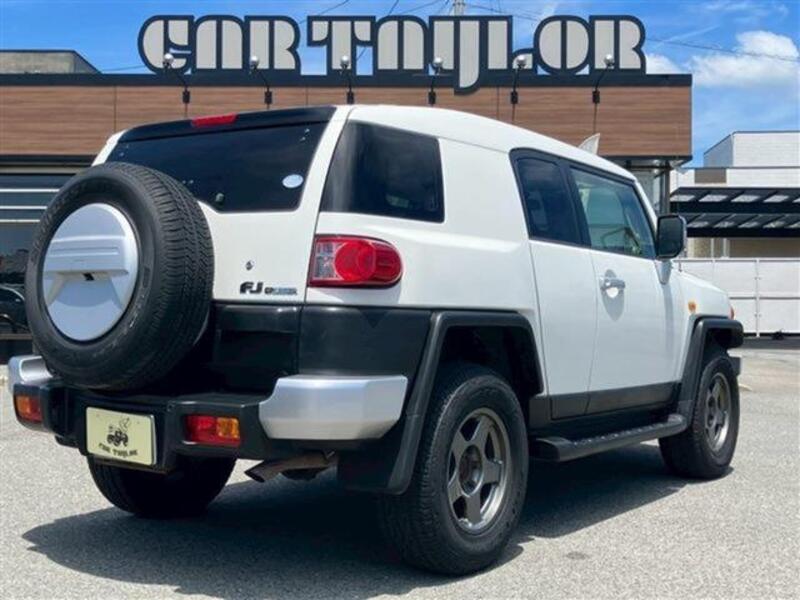 FJ CRUISER