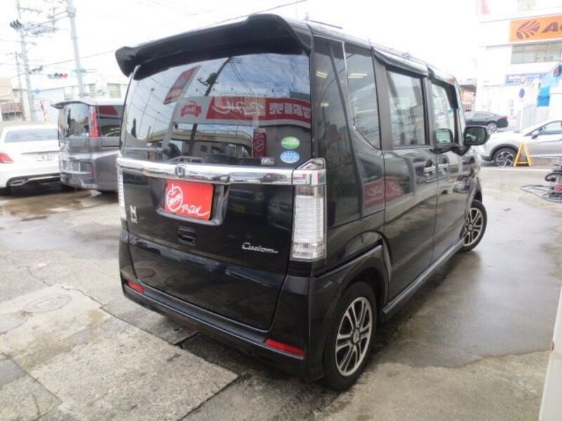 N BOX CUSTOM
