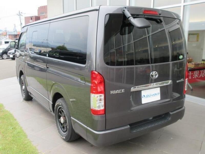 HIACE VAN