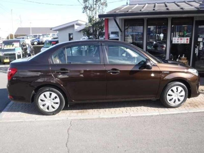 COROLLA AXIO