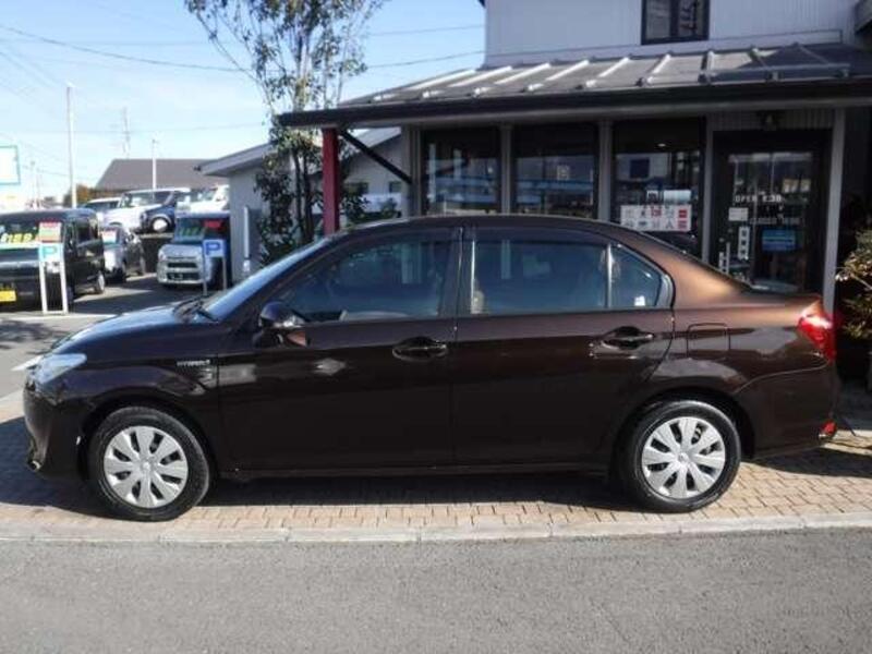 COROLLA AXIO