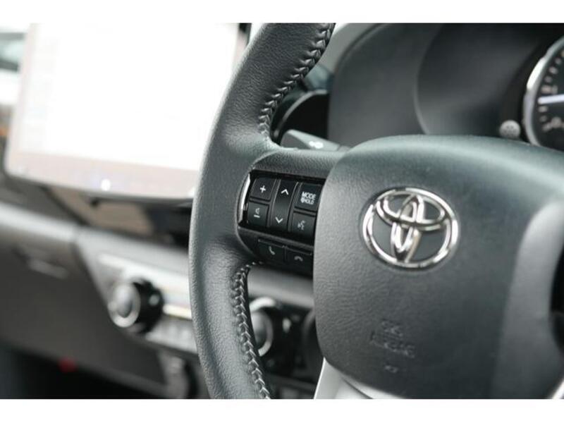 HILUX