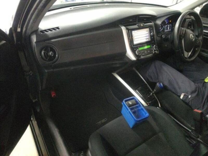 COROLLA FIELDER
