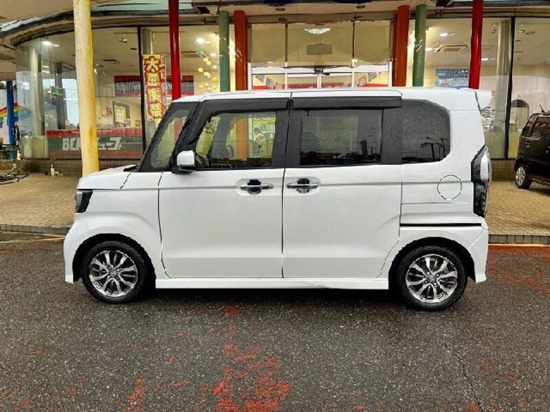 N BOX CUSTOM