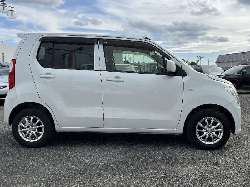 WAGON R