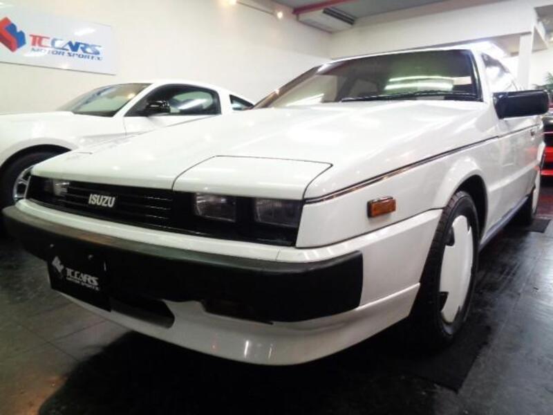 ISUZU PIAZZA