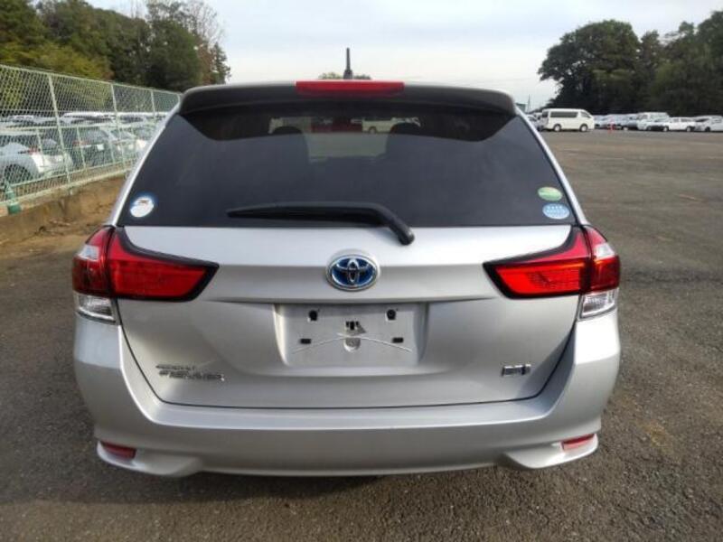 COROLLA FIELDER